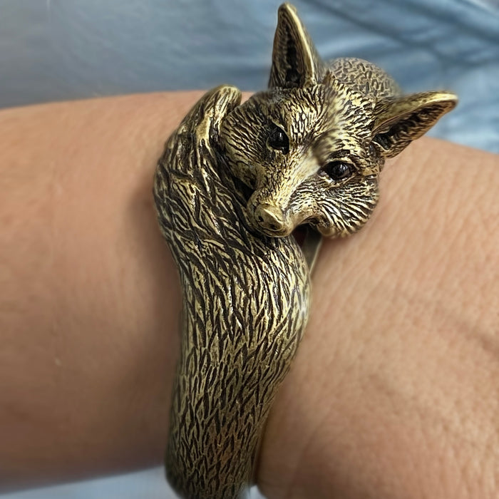 Sculptured Fox Cuff Bracelet BR405