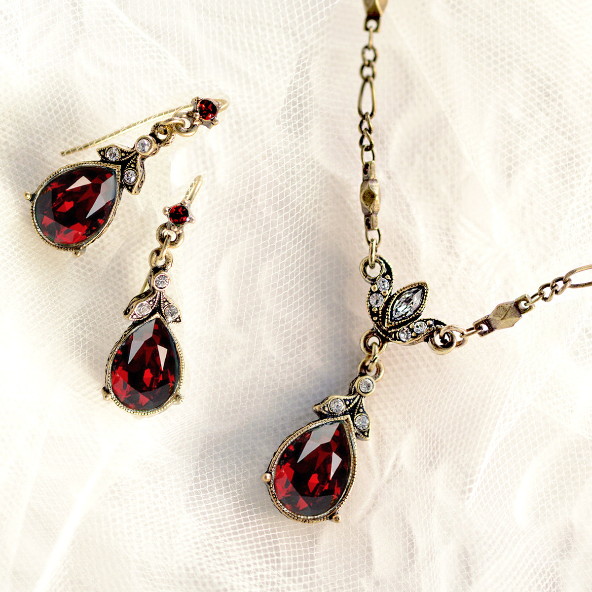 Garnet Red Teardrop Necklace and Earring Set NE1170-GS