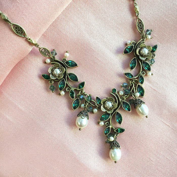 Emerald Green romance necklace N1186-EM