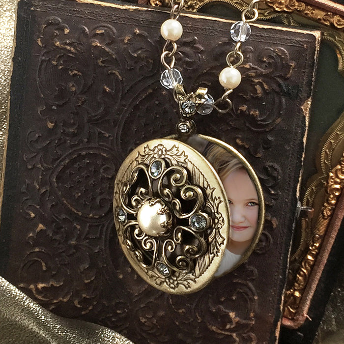 Pearl Locket and Earrings N1573 E1159