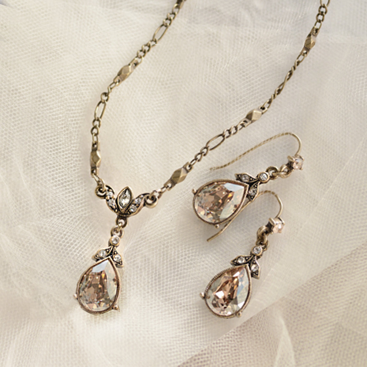 Golden Shadow Teardrop Necklace and Earring Set NE1170-GS