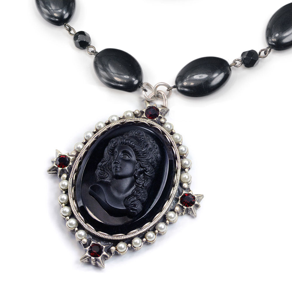 Vintage Jet Black Cameo Necklace N1383